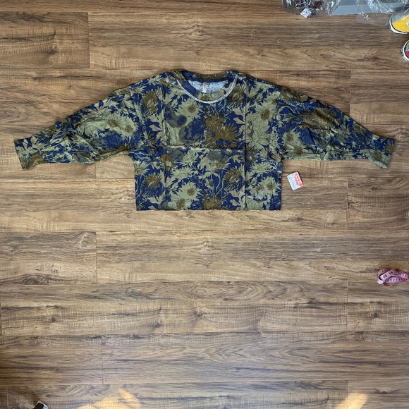 NWT - FP Movement Inspire Layer Print Floral Boxy Tee XS - Picture 3 of 16